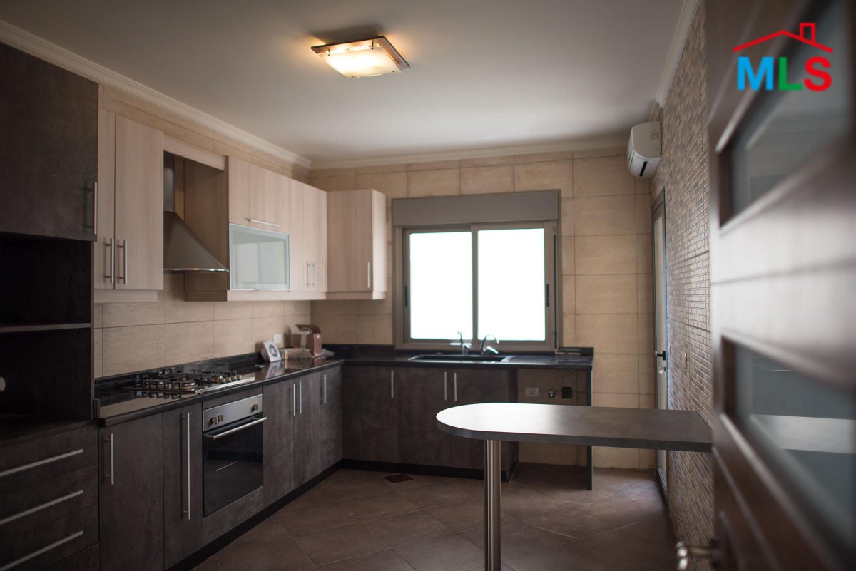 Spacious Apartment For Sale in Hazmieh, New Mar Takla