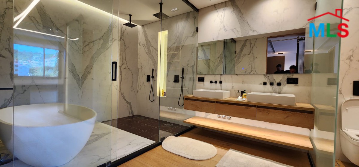 Luxurious High-End Finishing Apartment With Garden For Sale in Yarze