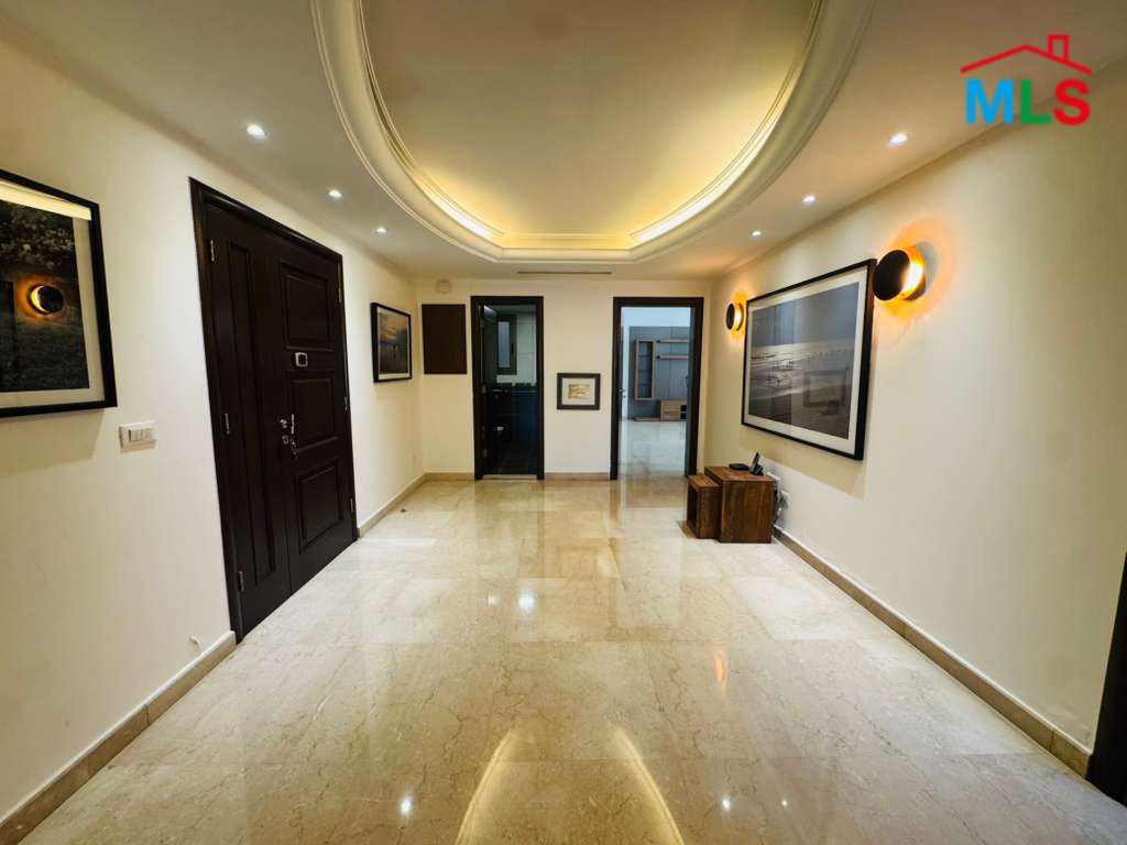 Amazing Unfurnished 4-Bedroom Apartment For Sale in Jnah, Beirut