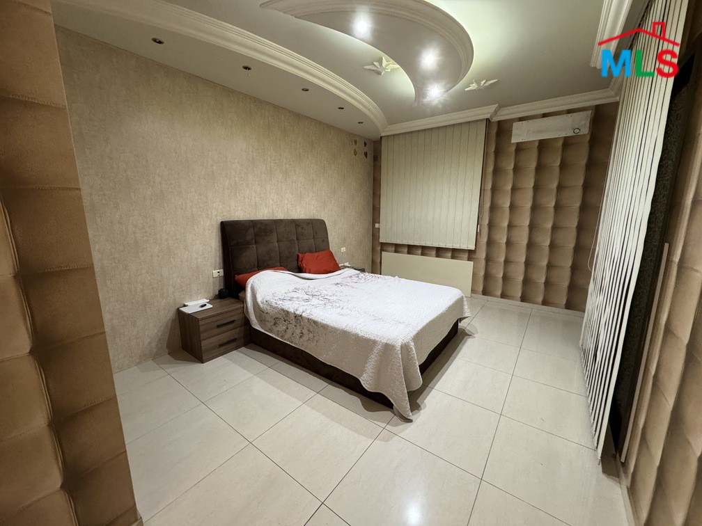 Cozy Apartment For Sale in Tarik El Jdideh, Mazraa