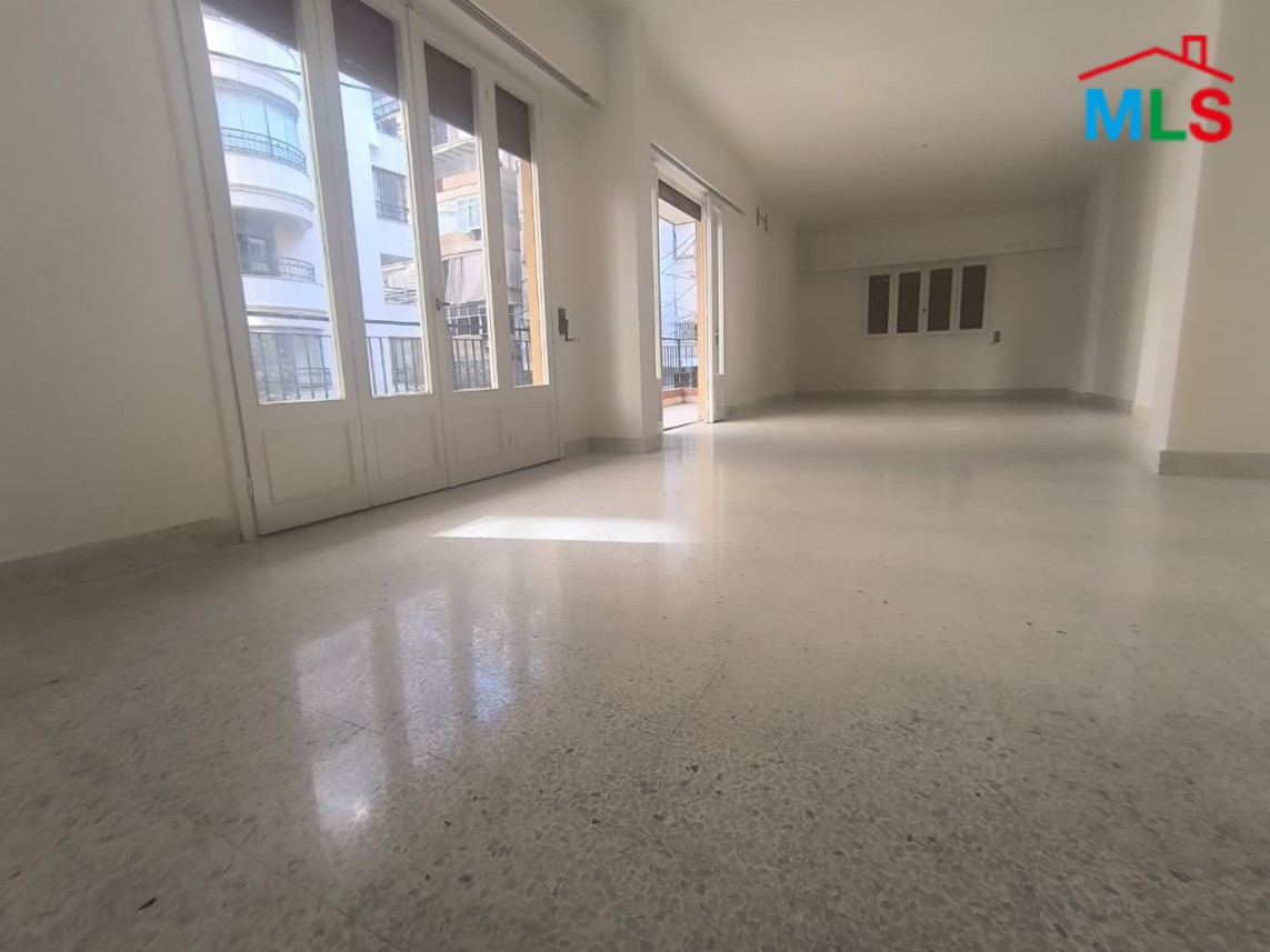 3-Bedroom Apartment For Sale in Al Zarif, Ras Beirut
