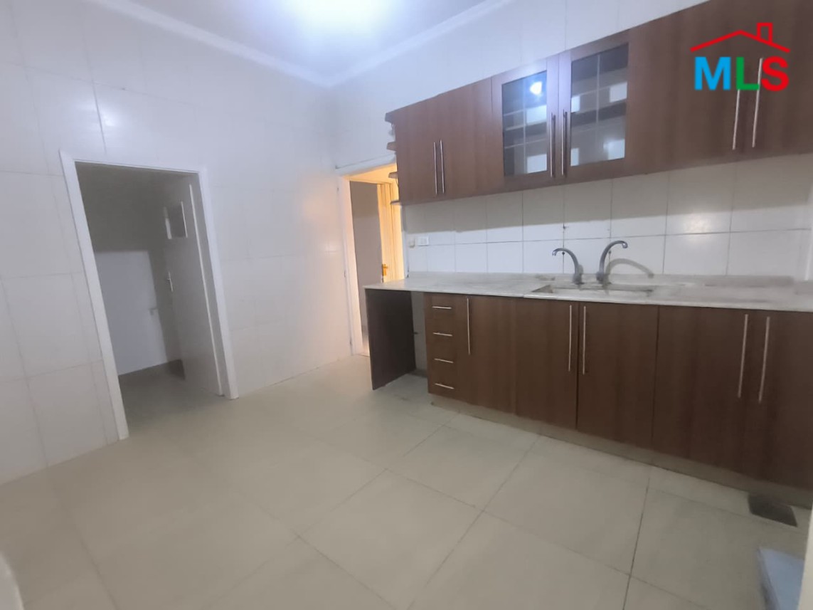 3-Bedroom Apartment For Sale in Al Zarif, Ras Beirut