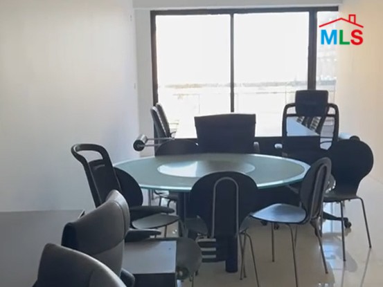 130 SQM Office For Sale in Prime Location in Saifi