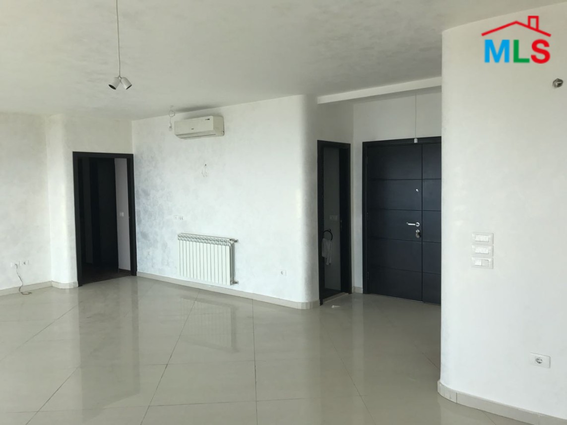 Luxurious Apartment For Sale in Bkenaya
