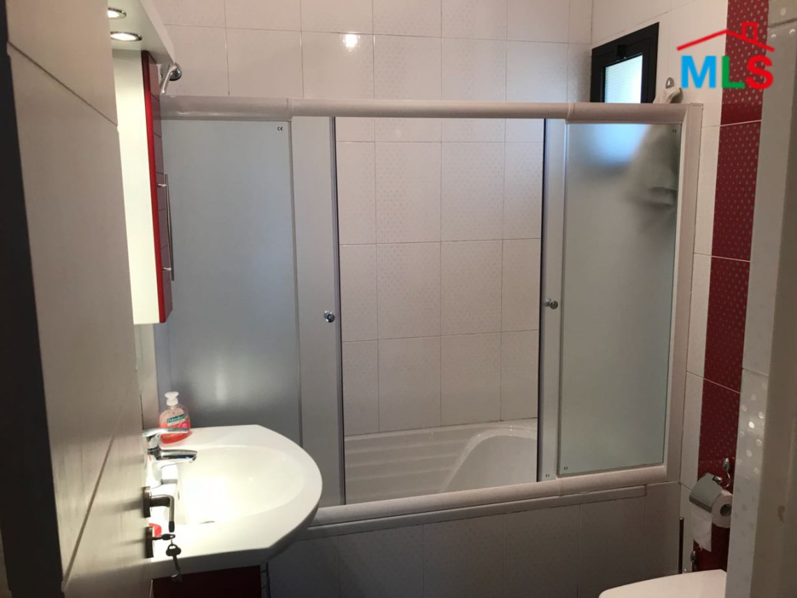 Luxurious Apartment For Sale in Bkenaya