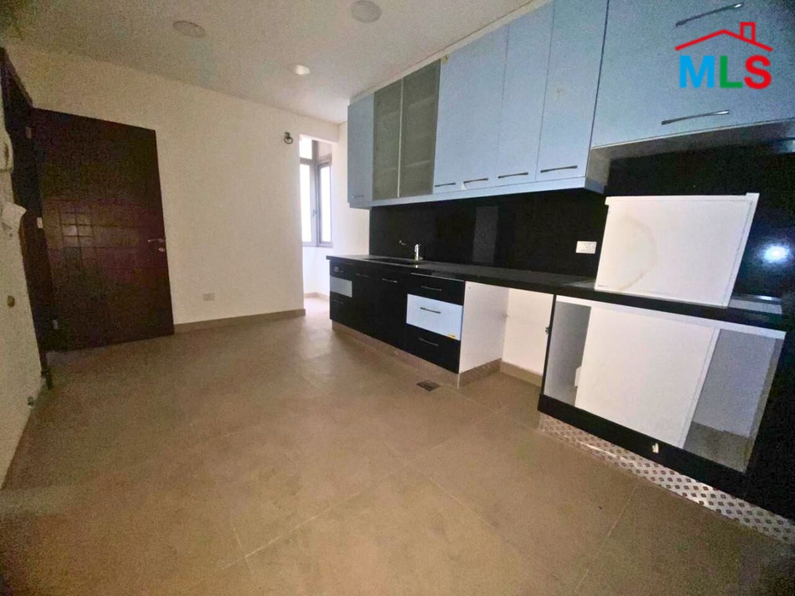 Brand New 2-Bedroom Apartment For Sale in Spears, Ras Beirut