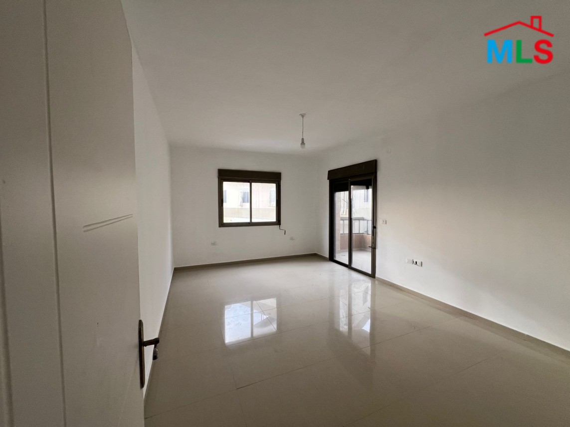 Spacious Apartment For Sale in Hadath
