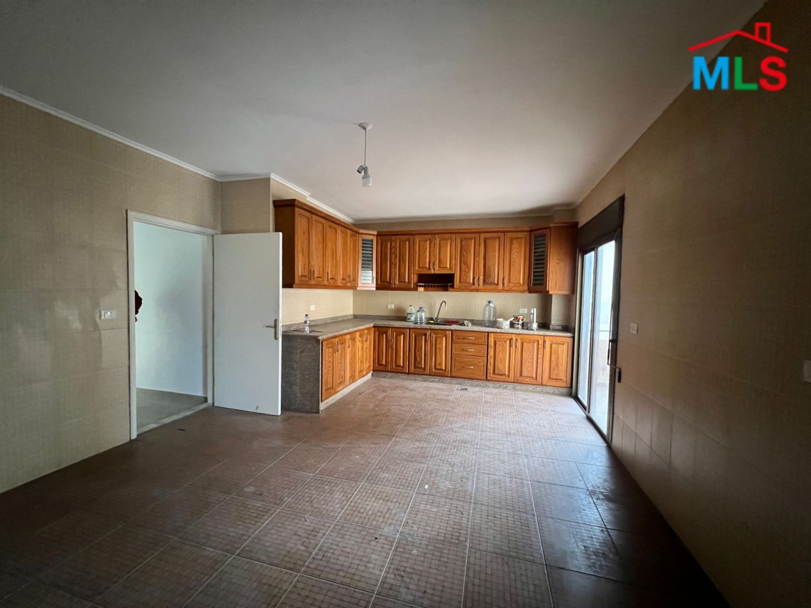 Spacious Apartment For Sale in Hadath