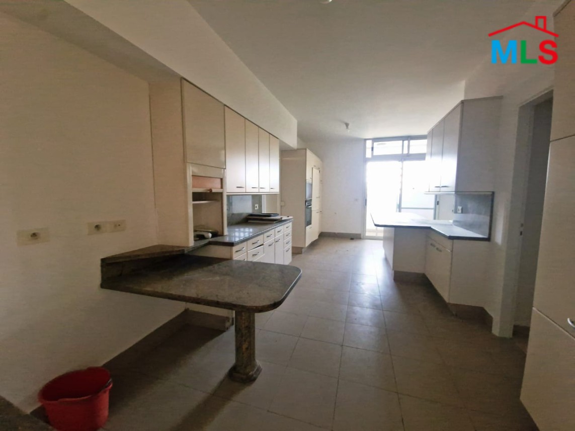 Apartment With Full Sea View For Sale in Adma
