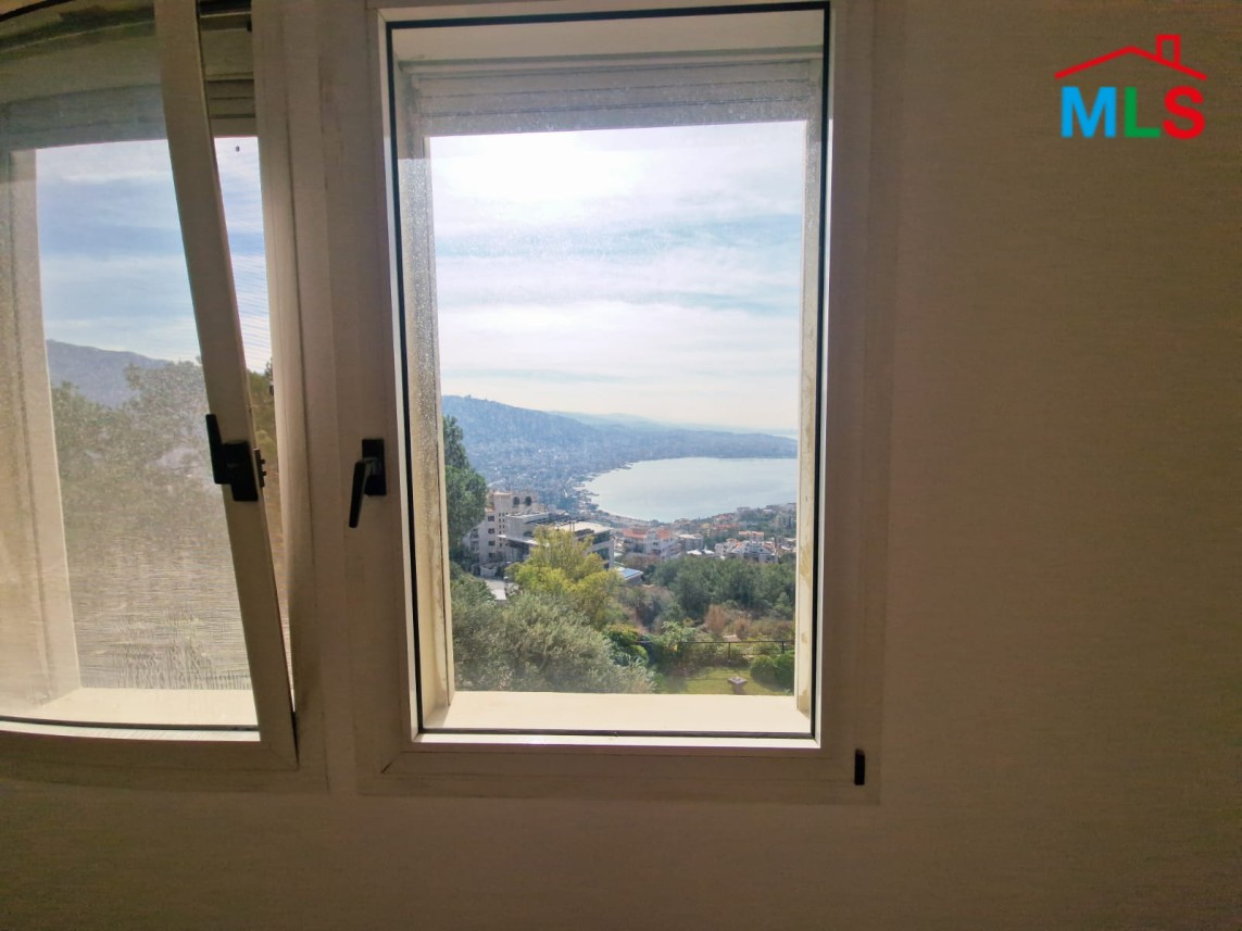 Apartment With Full Sea View For Sale in Adma