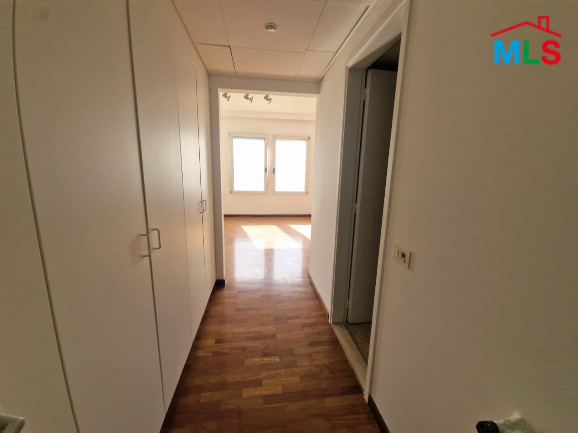 Apartment With Full Sea View For Sale in Adma