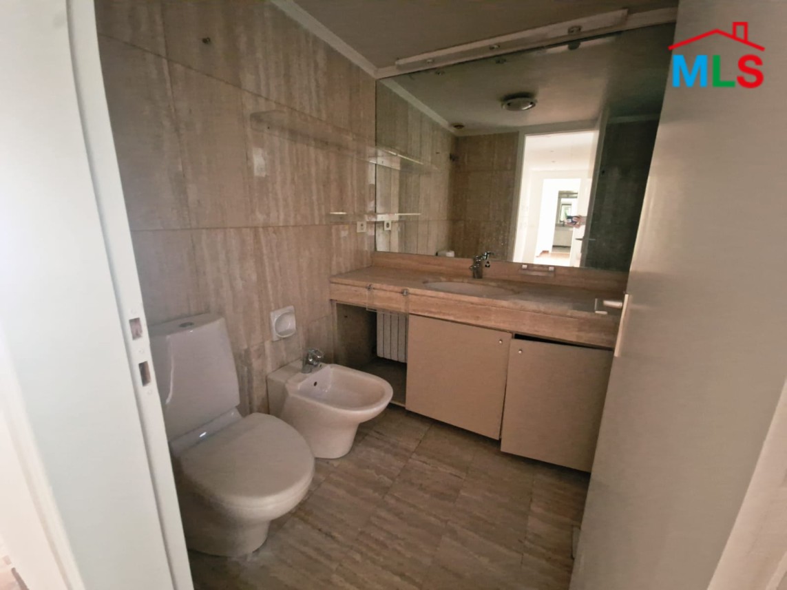 Apartment With Full Sea View For Sale in Adma