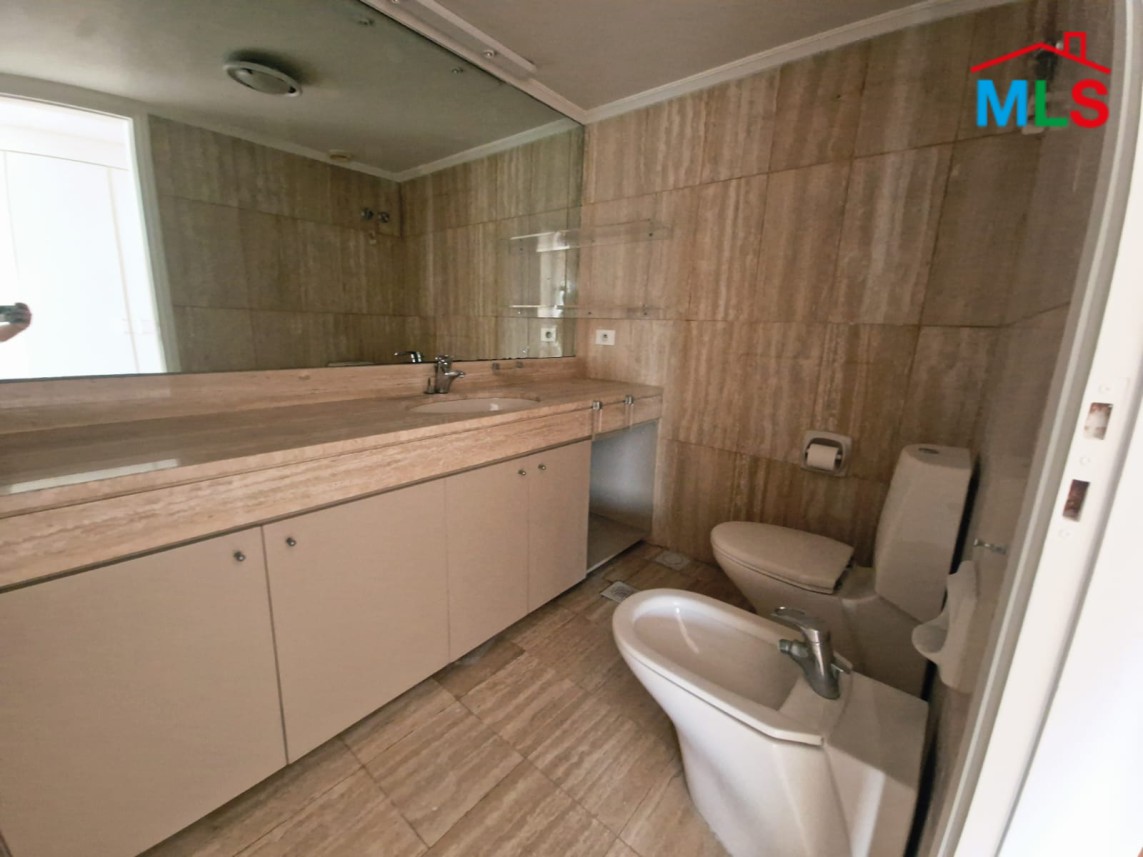 Apartment With Full Sea View For Sale in Adma