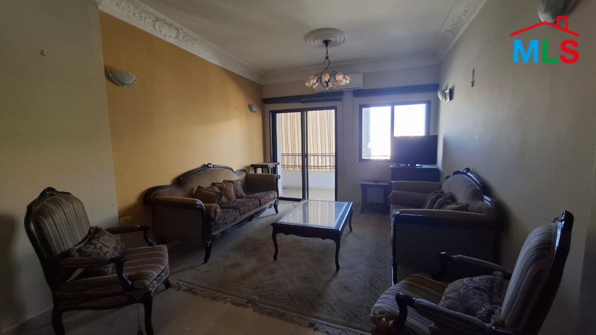Apartment For Sale in Jbeil In A Good Location
