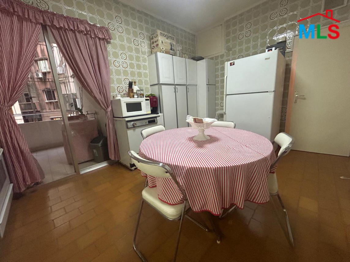 Furnished 3-Bedrooms Apartment For Sale In Achrafieh, Sioufi