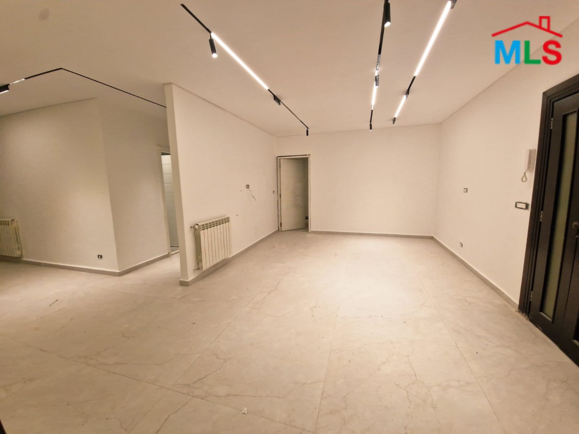 3-Bedrooms Apartment For Sale in Hosrayel