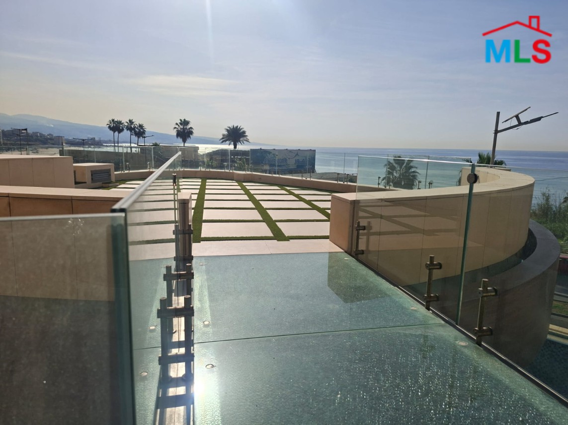 High-End Apartment Terrace & Stunning Sea View For Sale in Rawche