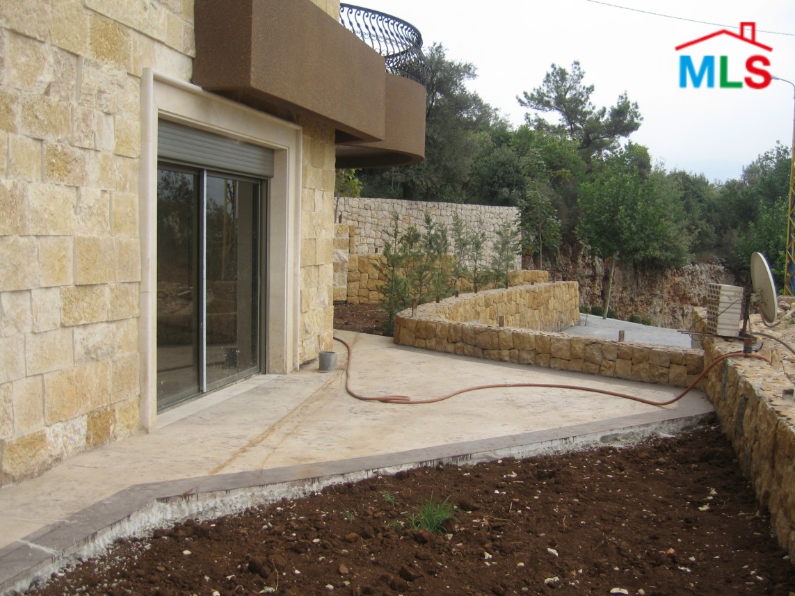 3-Bedroom Apartment with Garden For Sale in New Project in Ballouneh