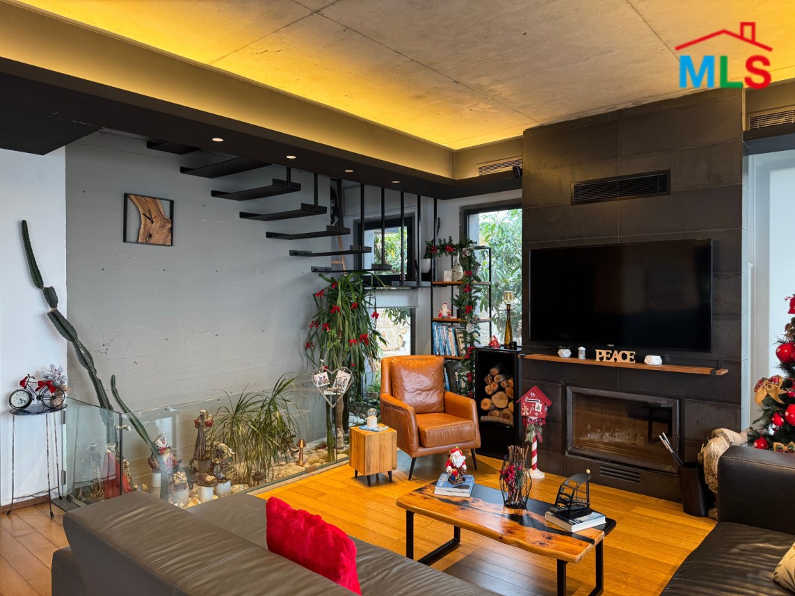Fully Furnished Villa With Full Sea View For Sale in Kfaraabida, Batroun