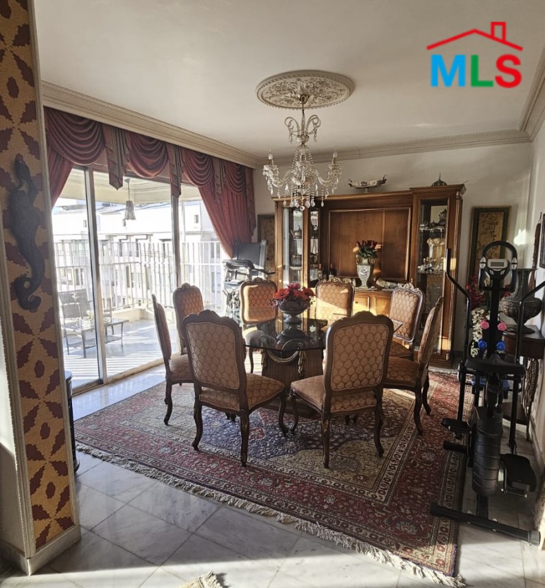 Furnished Apartment For Sale in Al Zarif, Ras Beirut