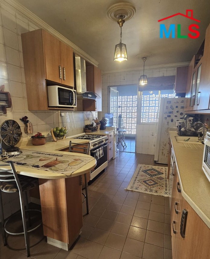 Furnished Apartment For Sale in Al Zarif, Ras Beirut