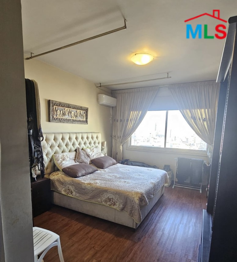 Furnished Apartment For Sale in Al Zarif, Ras Beirut