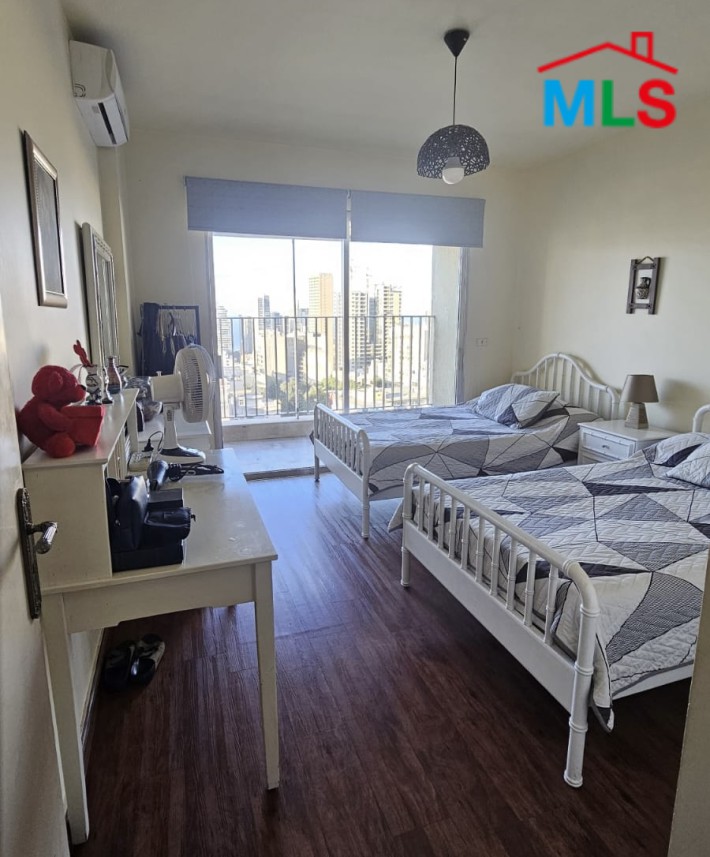 Furnished Apartment For Sale in Al Zarif, Ras Beirut