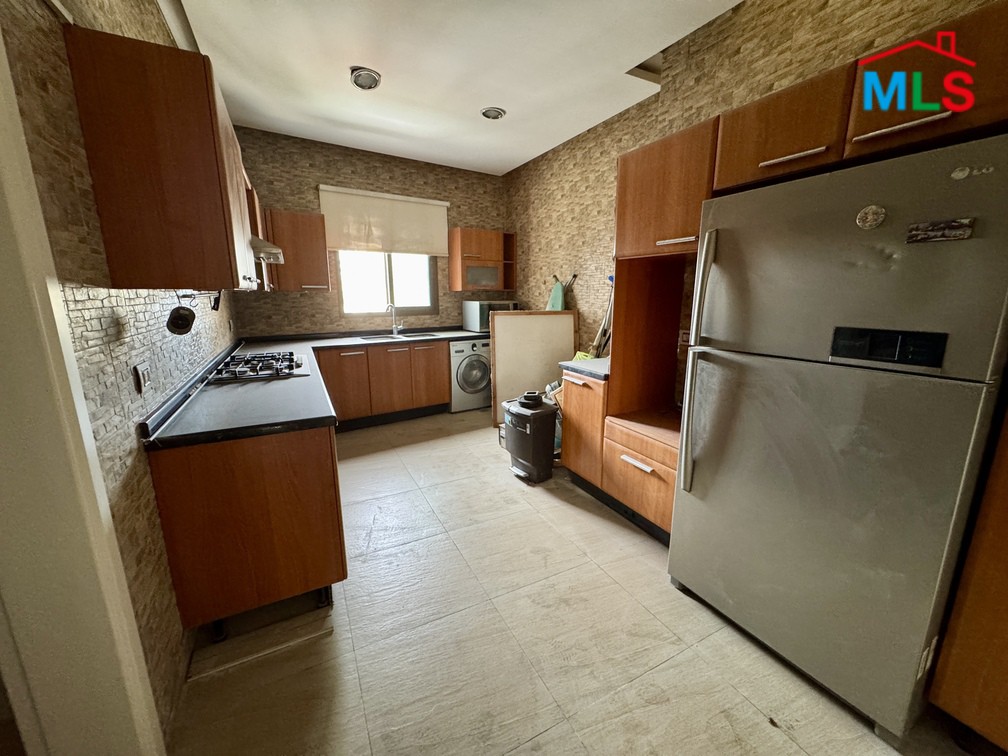 Bright 3-Bedroom Apartment For Sale in Hamra, Ras Beirut