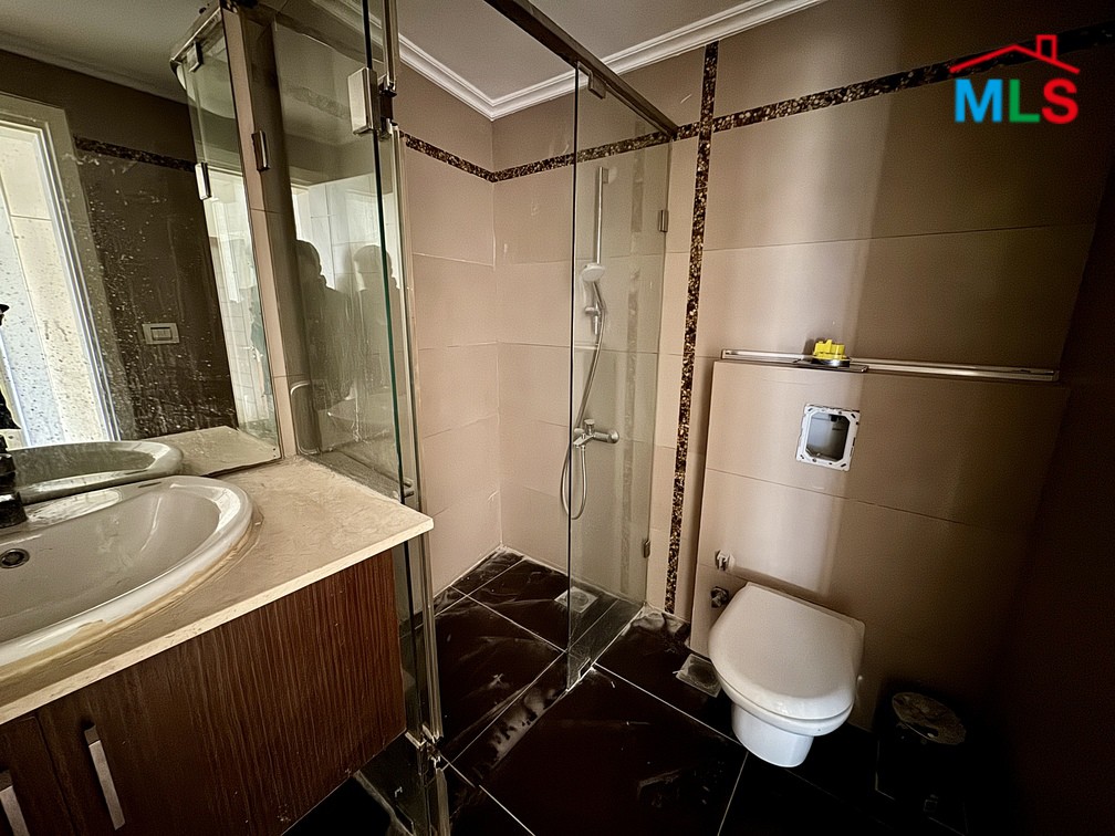 Bright 3-Bedroom Apartment For Sale in Hamra, Ras Beirut