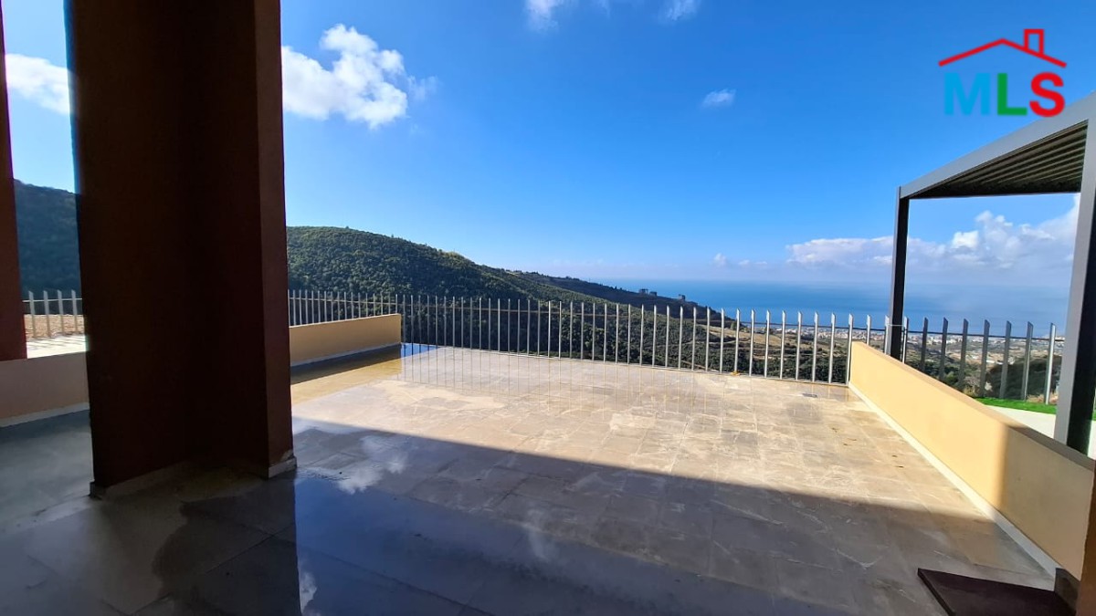 3-Bedroom Apartment For Sale In Hboub With An Easy Access To The Main Road