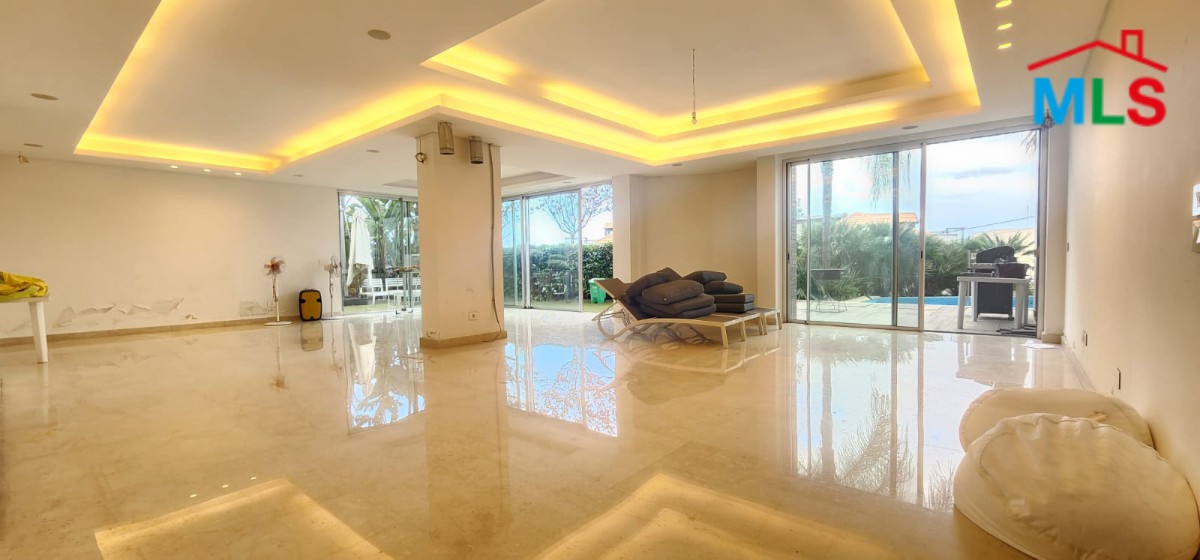 Luxurious Semi-Furnished Apartment For Sale in Mar Takla, Hazmieh
