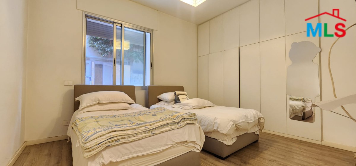 Luxurious Semi-Furnished Apartment For Sale in Mar Takla, Hazmieh