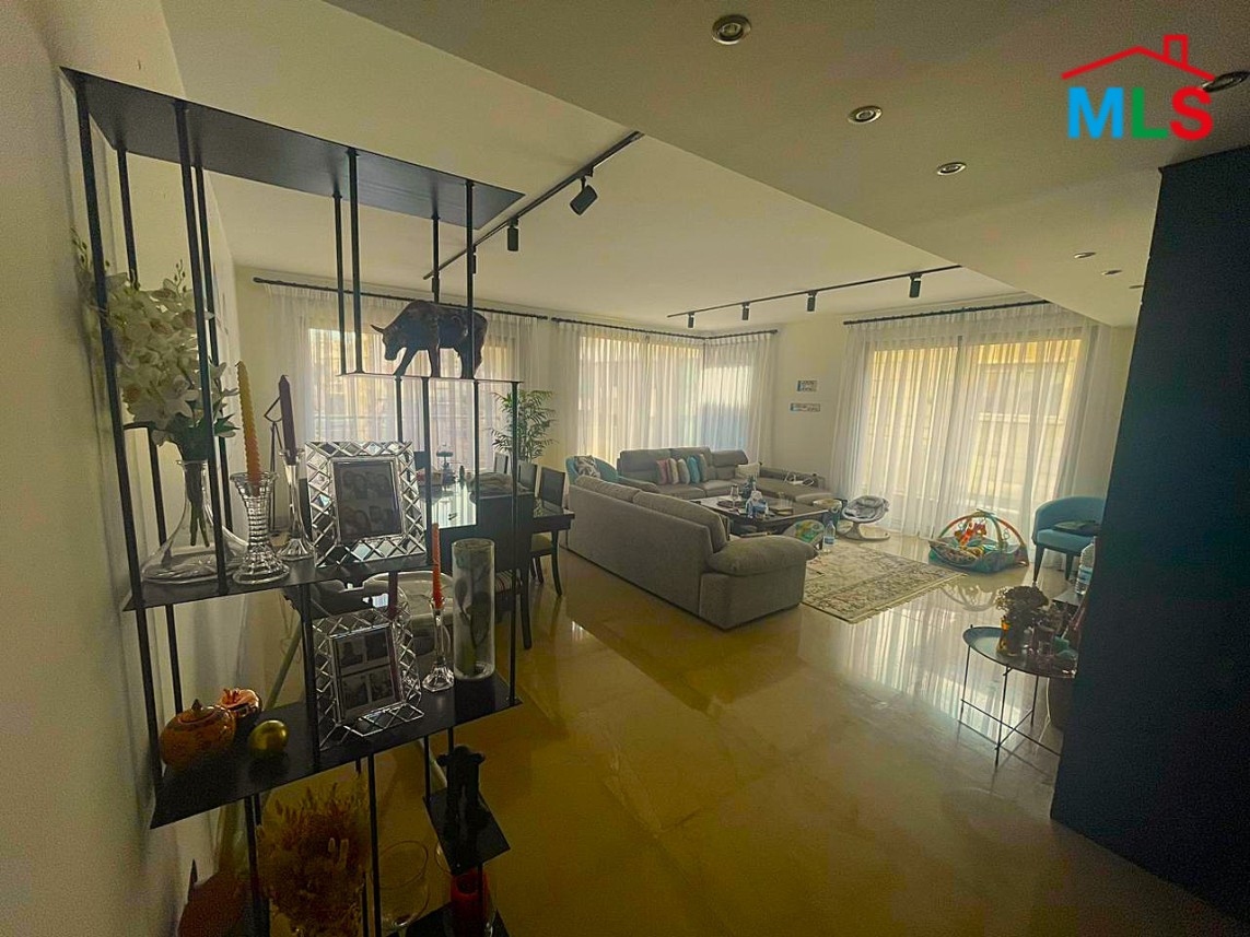 3-Bedroom Apartment For Sale in Sanayeh, Ras Beirut