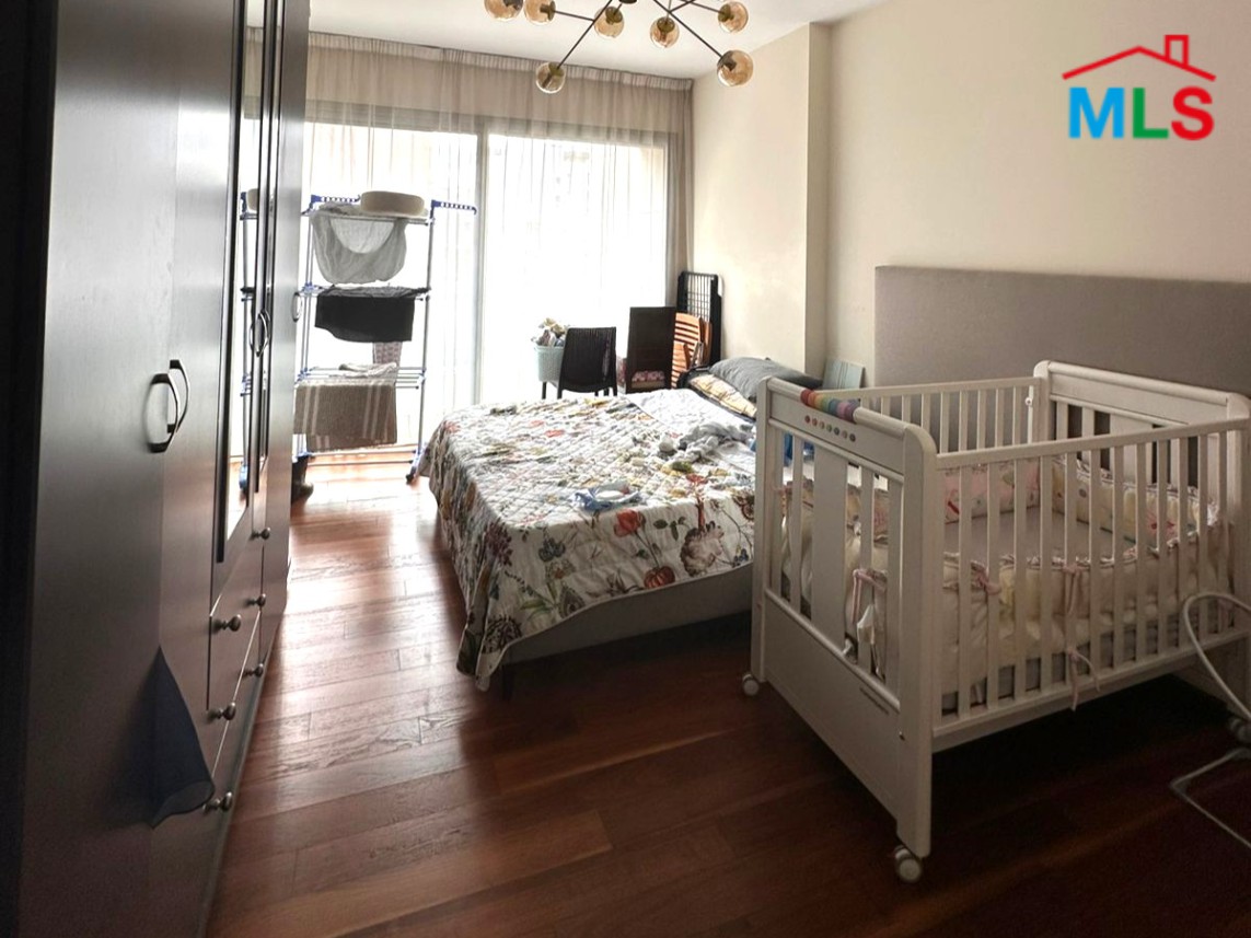 3-Bedroom Apartment For Sale in Sanayeh, Ras Beirut