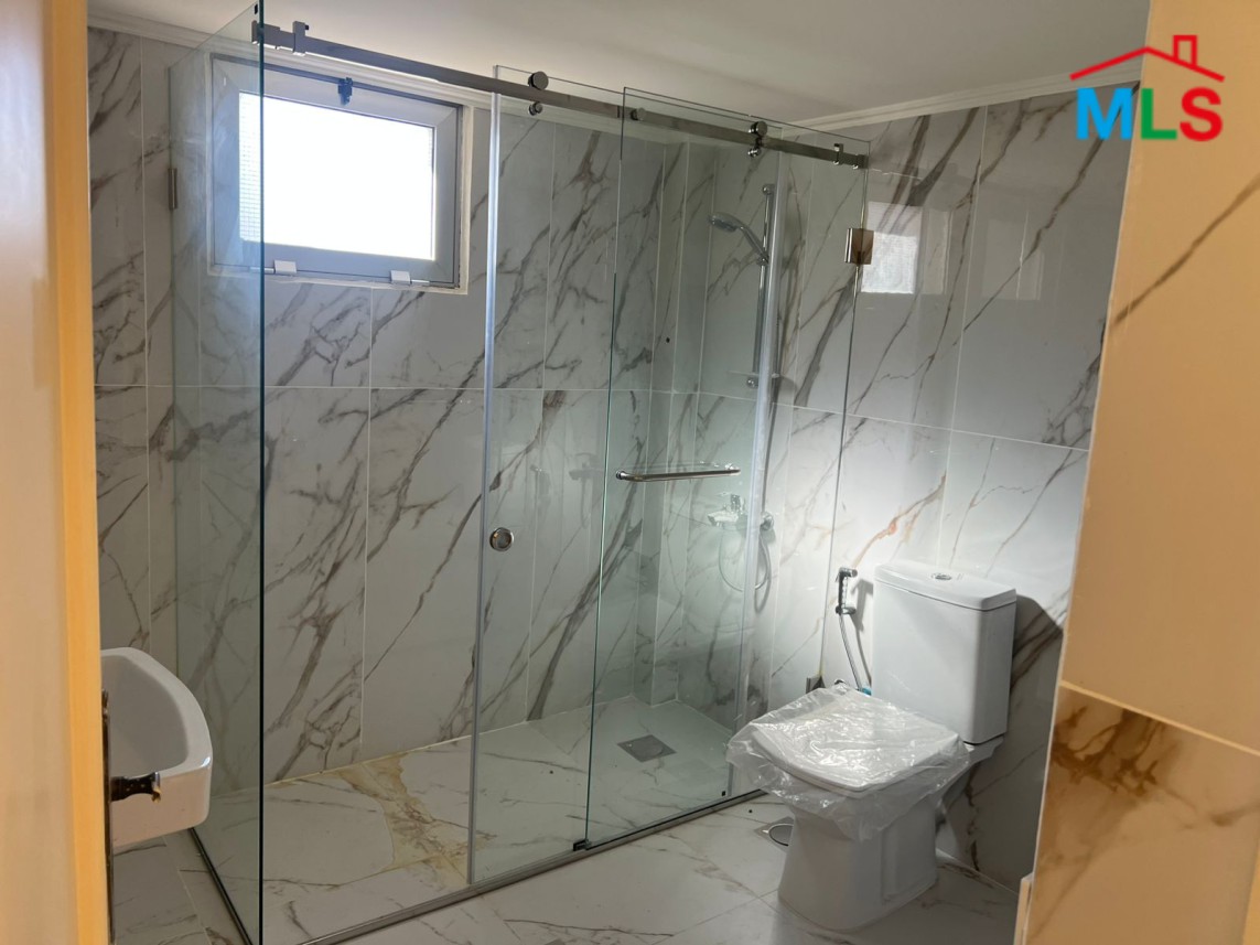 Spacious Apartment For Sale in Dawhet Aramoun