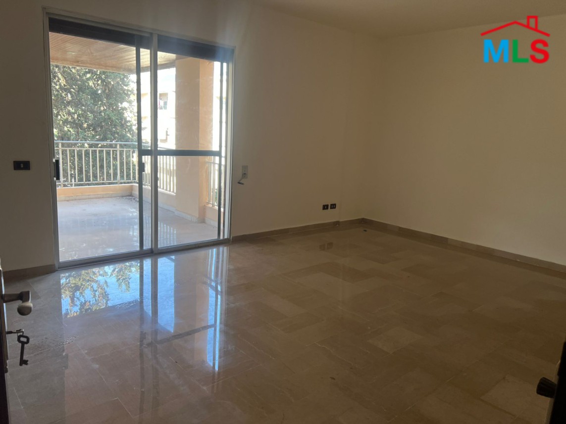 Spacious Apartment For Sale in Dawhet Aramoun