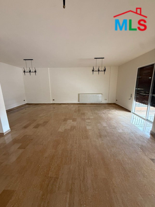 Spacious Apartment For Sale in Dawhet Aramoun