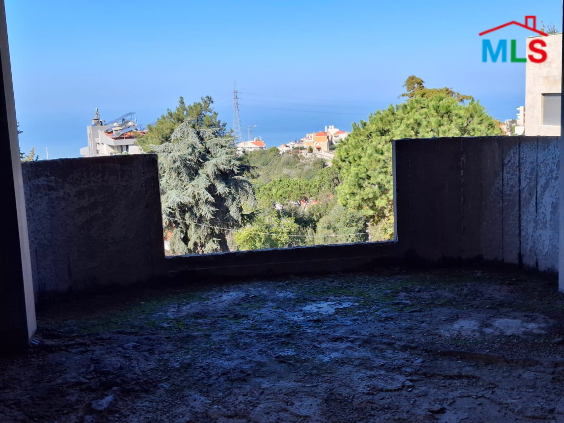 Under-Construction Building For Sale in Ballouneh