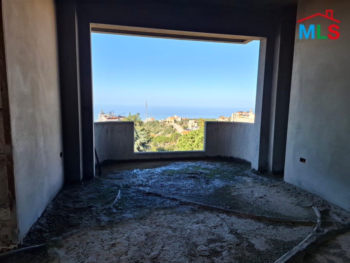 Under-Construction Building For Sale in Ballouneh