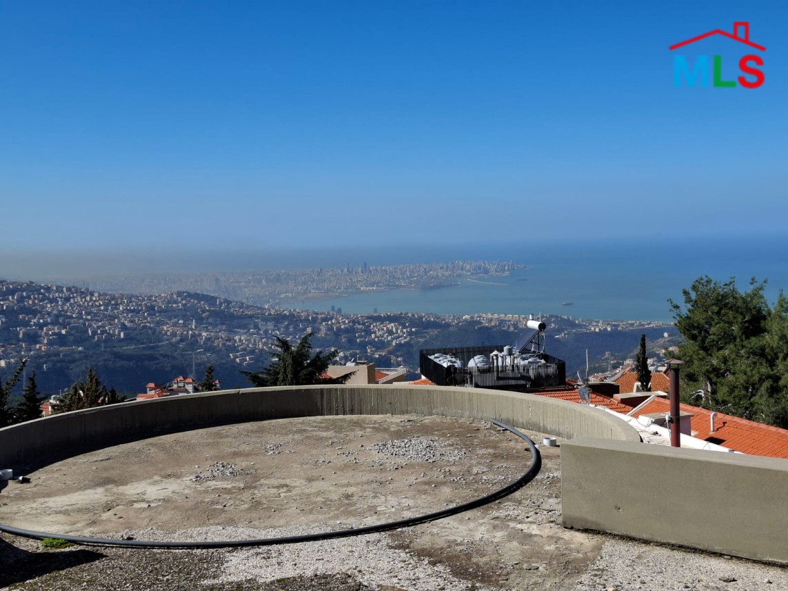 Under-Construction Building For Sale in Ballouneh