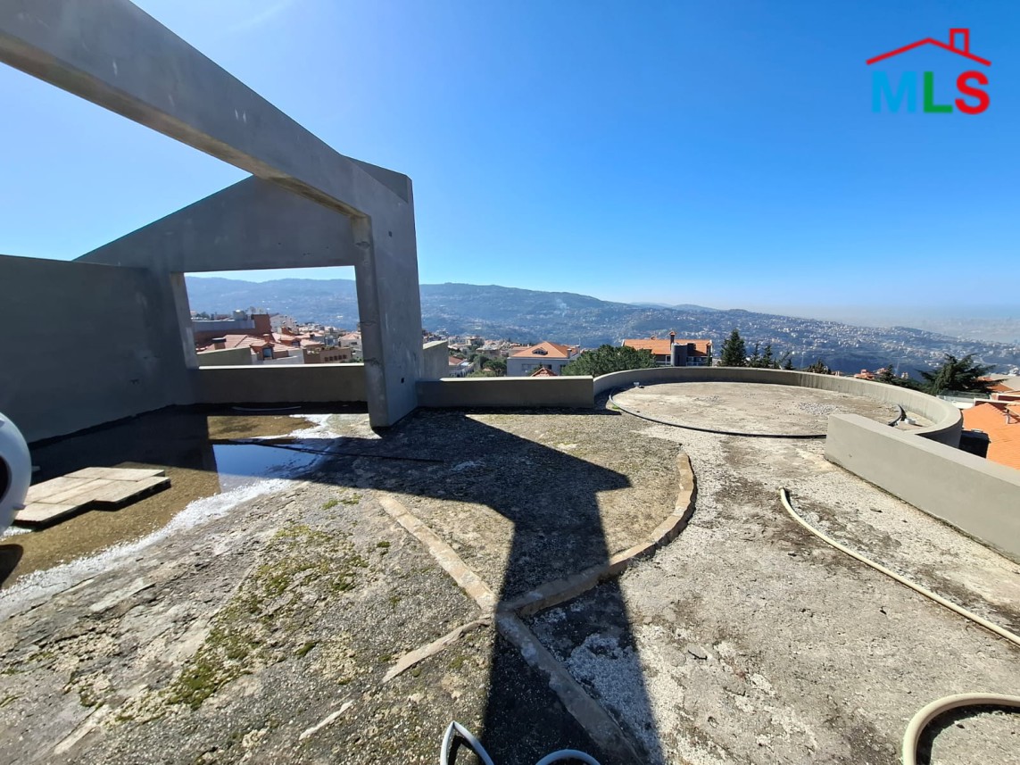 Under-Construction Building For Sale in Ballouneh