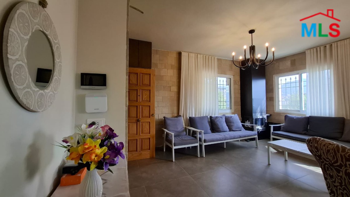 A Beautiful House With Land For Sale in Ehmej, Jbeil