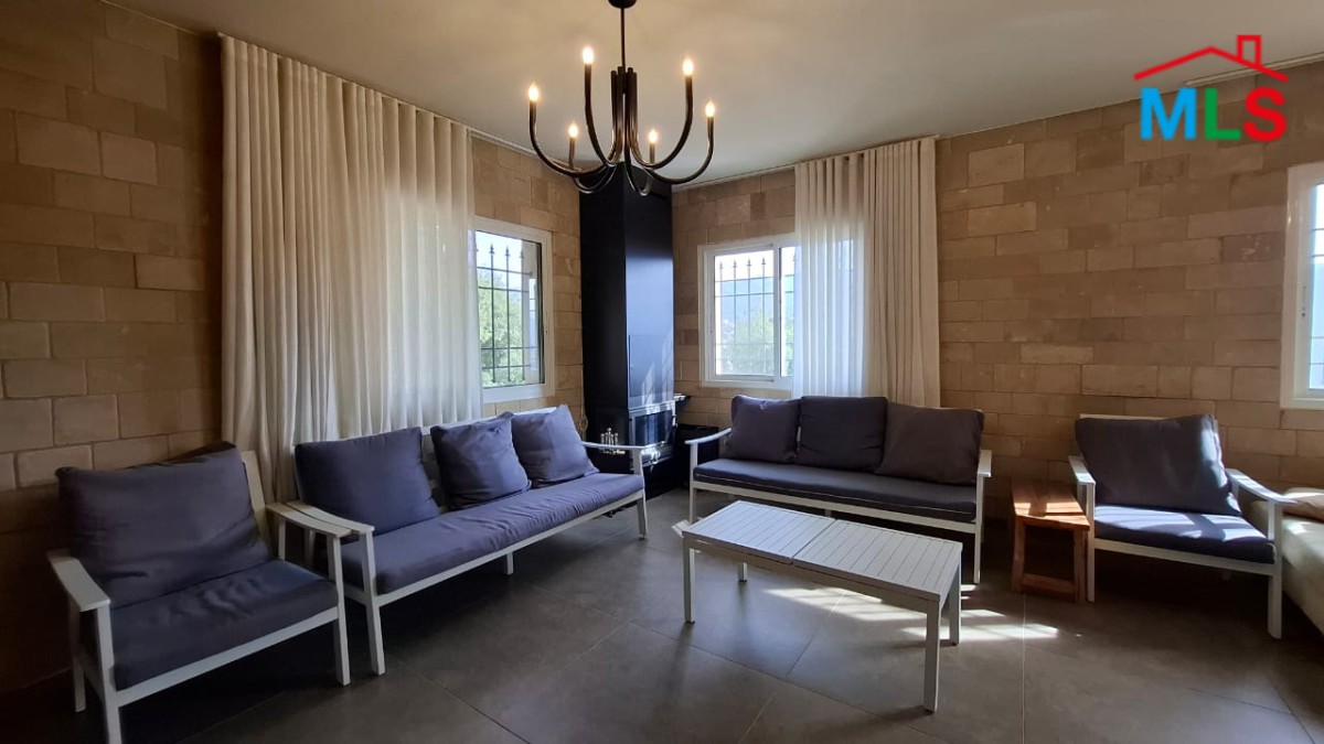 A Beautiful House With Land For Sale in Ehmej, Jbeil