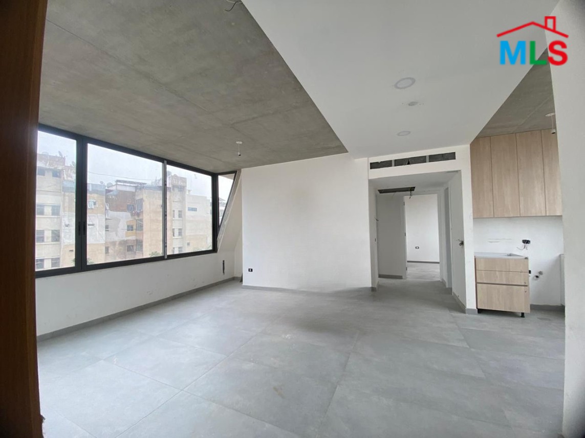 Brand New 2-Bedroom Apartment For Sale in Great Location in Spears, Ras Beirut