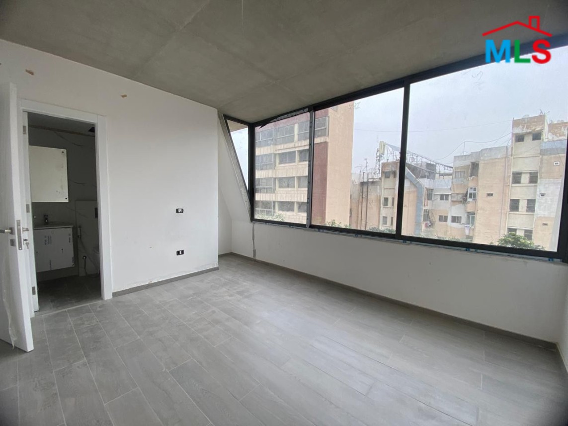 Brand New 2-Bedroom Apartment For Sale in Great Location in Spears, Ras Beirut