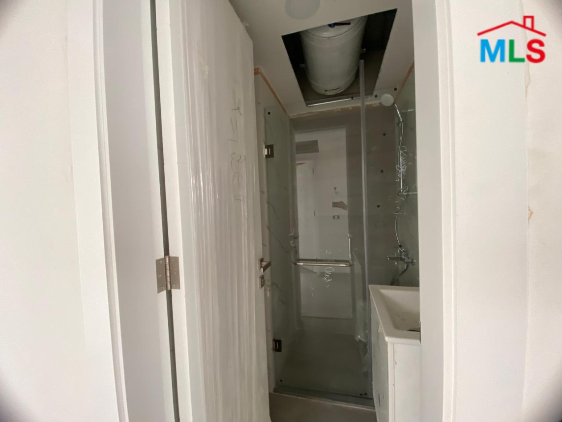 Brand New 2-Bedroom Apartment For Sale in Great Location in Spears, Ras Beirut