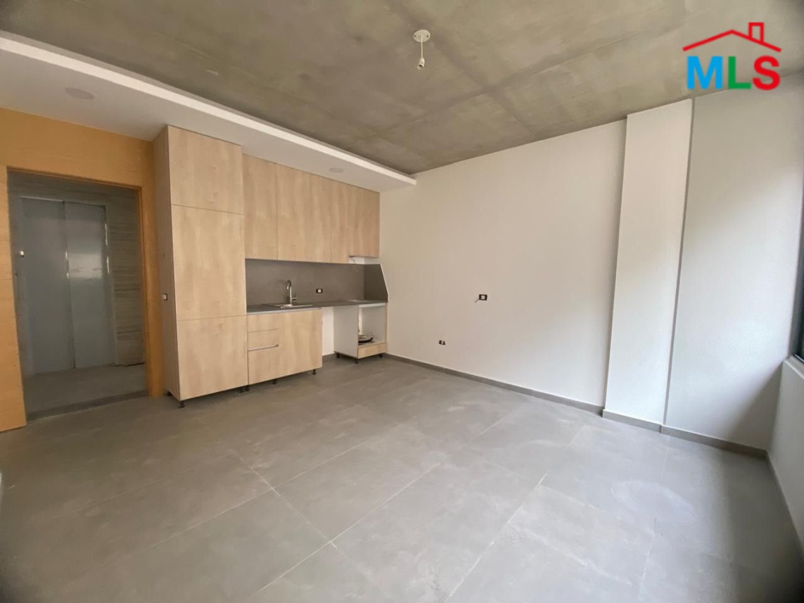 Brand New 1-Bedroom Apartment For Sale in Great Location in Spears, Ras Beirut