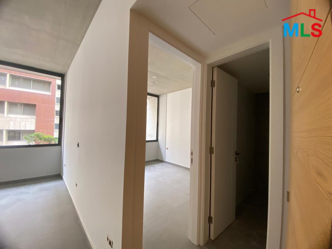 Brand New 1-Bedroom Apartment For Sale in Great Location in Spears, Ras Beirut