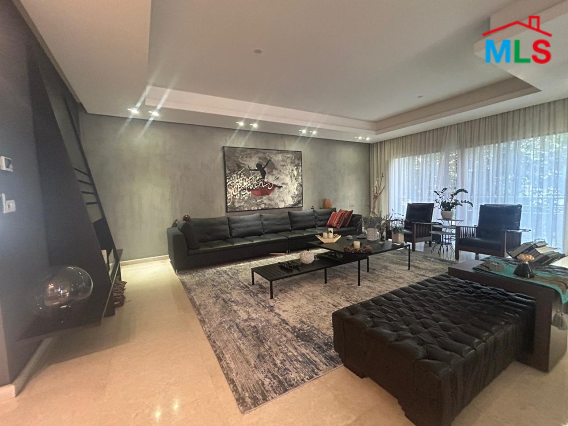 Elegant Apartment For Sale in Clemenceau, Ras Beirut