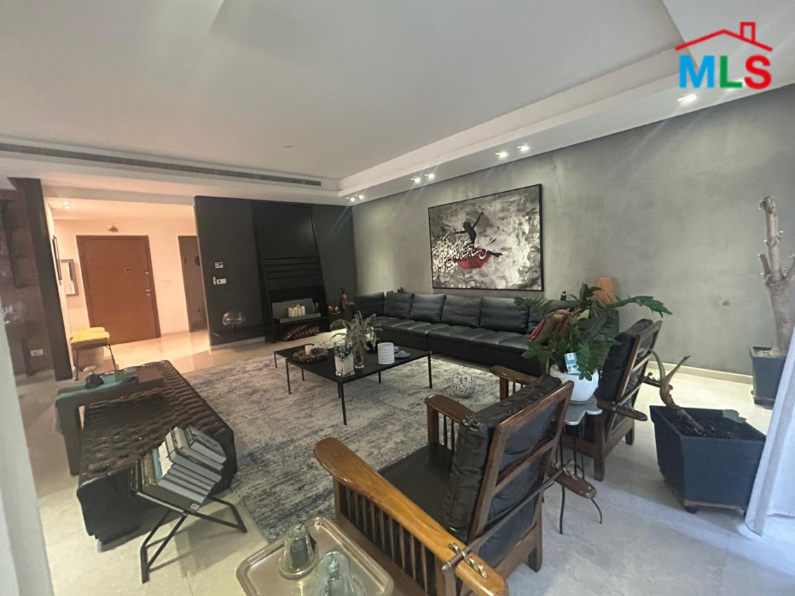 Elegant Apartment For Sale in Clemenceau, Ras Beirut